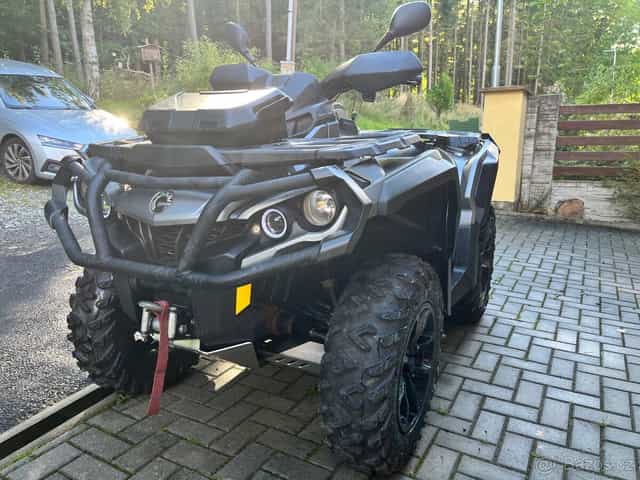 Can-Am Outlander 1000R, XT
