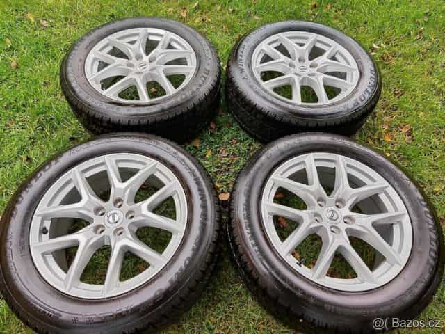 Zimní sada Volvo XC60 r18 5x108 Dunlop 235/60/18  8mm  2021