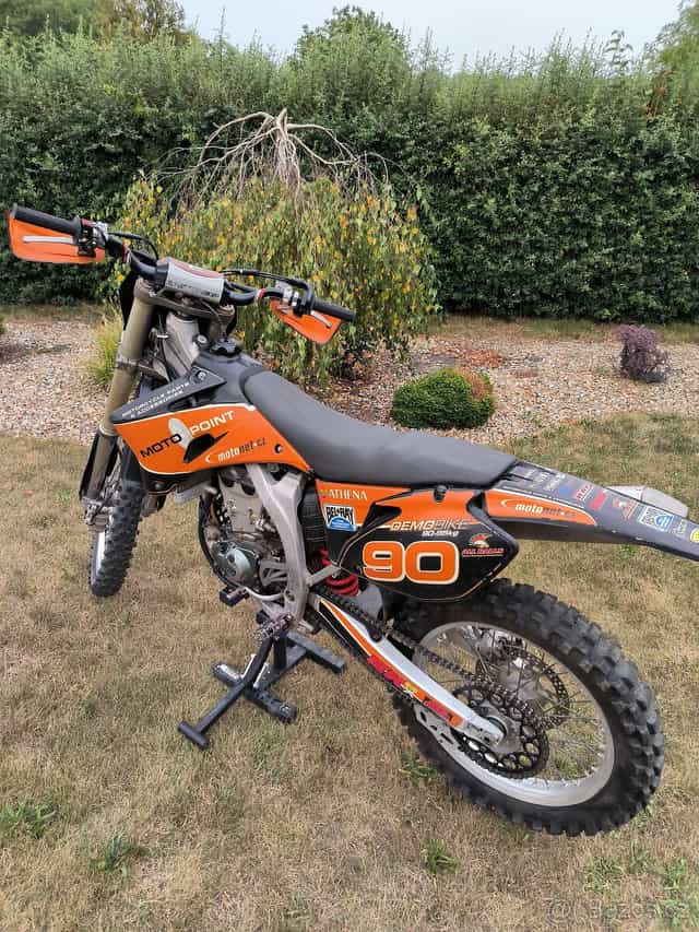 YAMAHA YZF 450