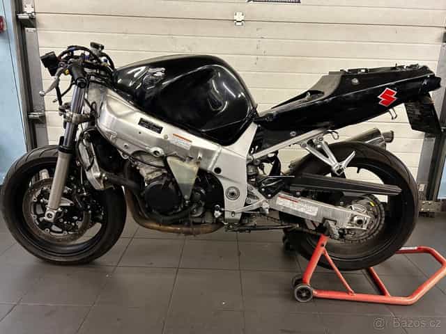 Suzuki GSX R 600 2003  83kW (v TP 25 kW)