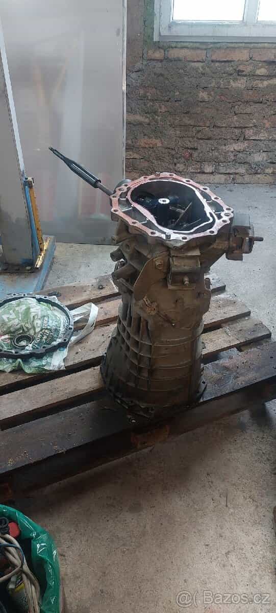 Převodovka Nissan Patrol y61 2.8