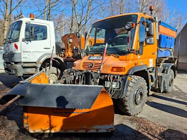 MB UNIMOG U 400 4X4
