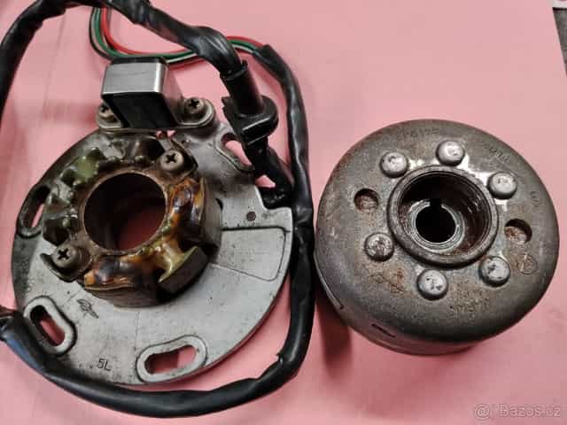 Prodám zapalování Suzuki RM125