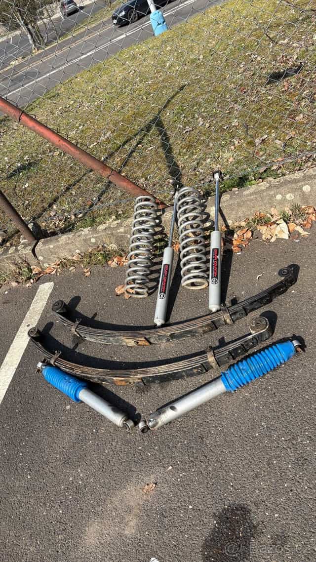 Podvozek Jeep Cherokee XJ