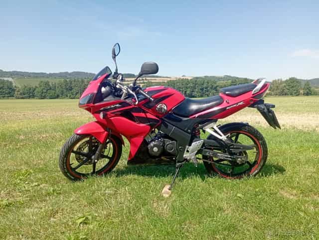 HONDA CBR 125R