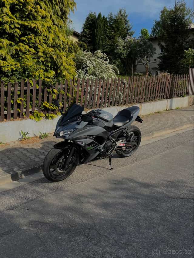 Kawasaki ninja 650 a2