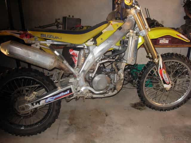 Suzuki RMZ 450 2011