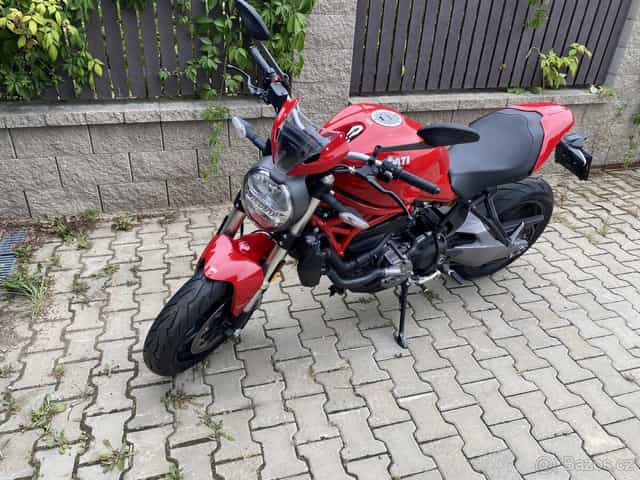 Ducati Monster 821