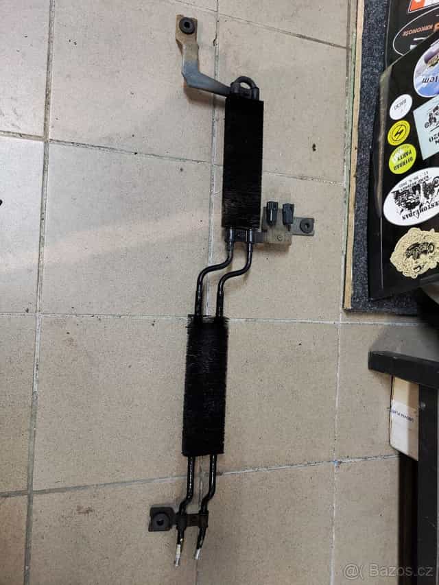 Chladič servořízení Nissan Patrol Y61