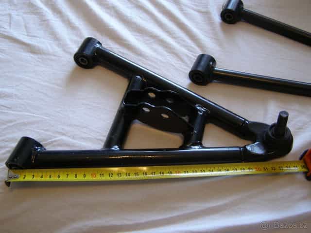 Prodám náhradní díly na čtyřkolku 250 -nové rameno pravé ATV