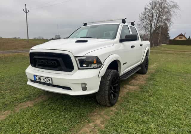 Dodge ram 1500, V8 LPG, odpočet DPH