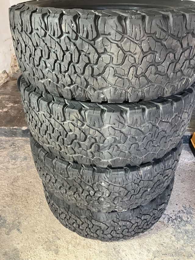 265/60 R18 bfgoodrich all-terrain a/t