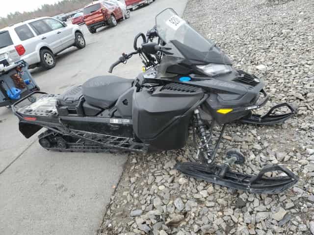 Skidoo Expedition Extreme 2025