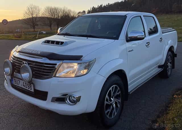 Toyota Hilux r 3.0 126kw automat, 200tis najeto, TOP tav