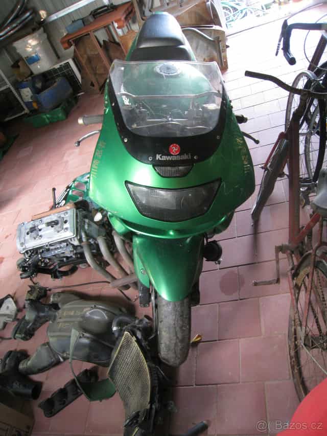 KAWASAKI ZX9 NINJA 1994 S DOKLADY VETERAN