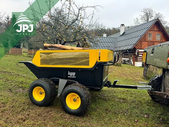 Dvounápravový přívěs za čtyřkolku