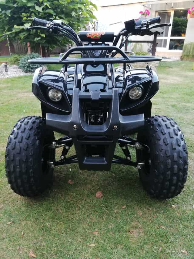 Dětská čtyřkolka