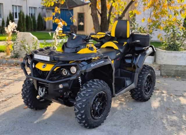 Čtyřkolka Can-am Outlander 1000
