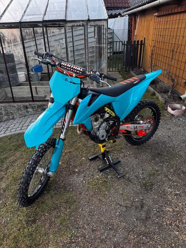 KTM SX-F 250 2019, hezká, startér