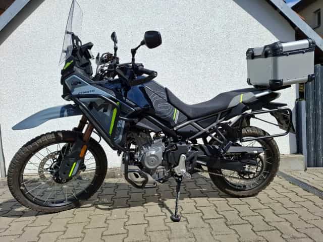CF Moto 450 MT