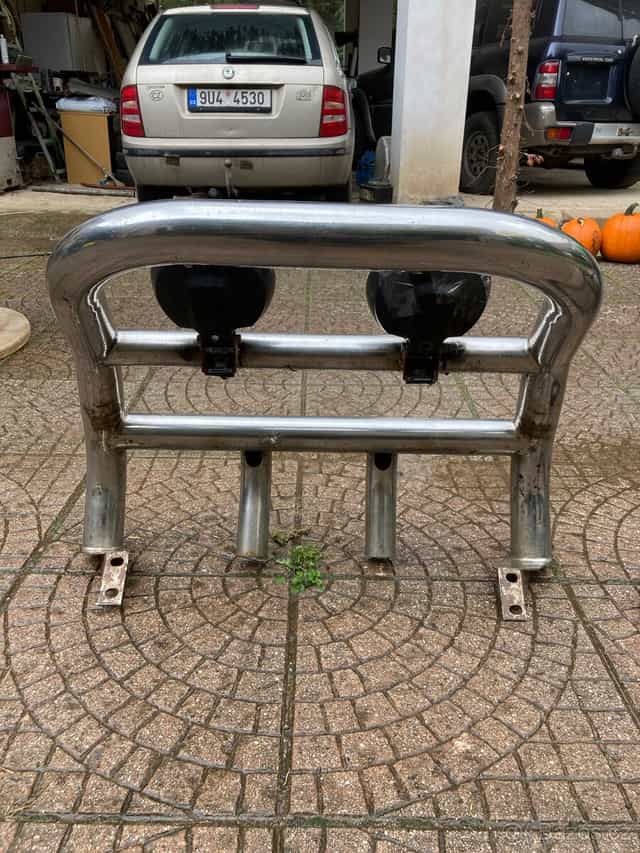 Nárazník nisan patrol