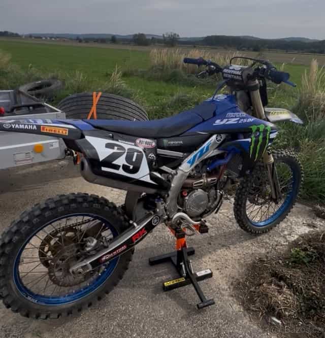 yama yzf 250 rv2020