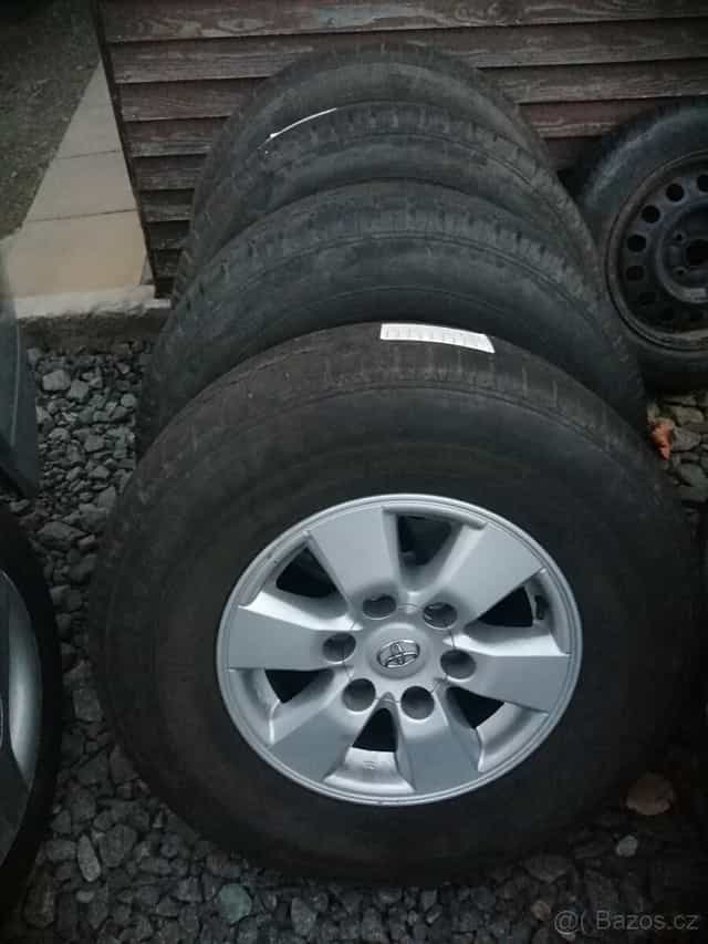 Sada Alu-Toyota HILUX