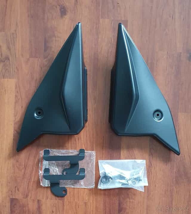 Boční kryt pod sedlo Yamaha MT-09,