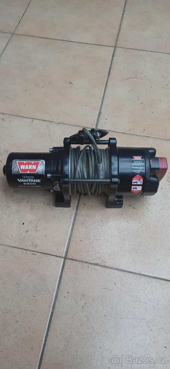 Can Am Naviják Warn 2500Lbs