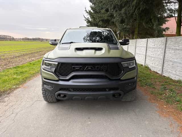 RAM 1500 5.7 hemi TRX body Kit