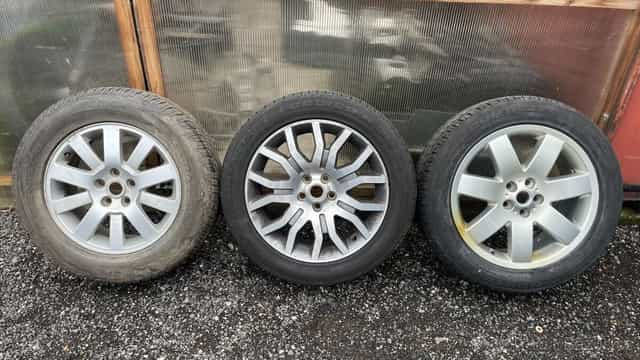 Land Rover Range Rover / Discovery - rezervní kola