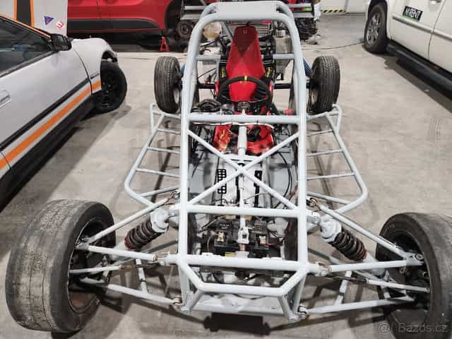 Buggy na závody do vrchu, případně autocross