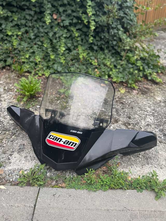 Can-am outlander Štít+ příslušenství k uchycení