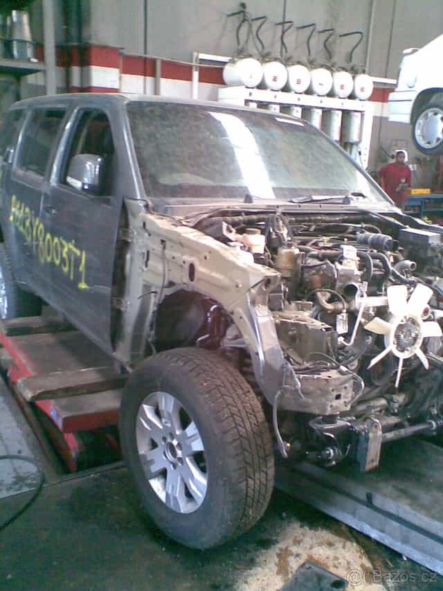 Nissan Navara Pathfinder -  náhradní díly