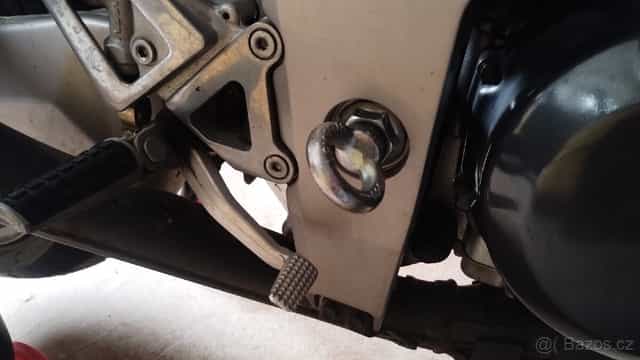 Kawasaki ZXR 750, ZX-7R Kurtovaci oko