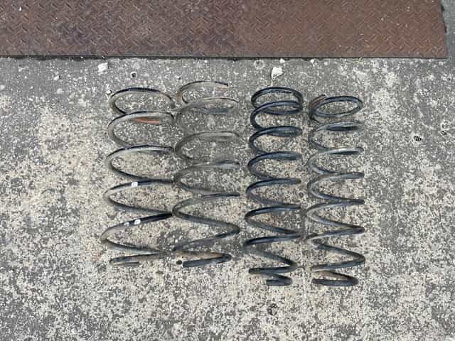 pružiny Toyota Land Cruiser