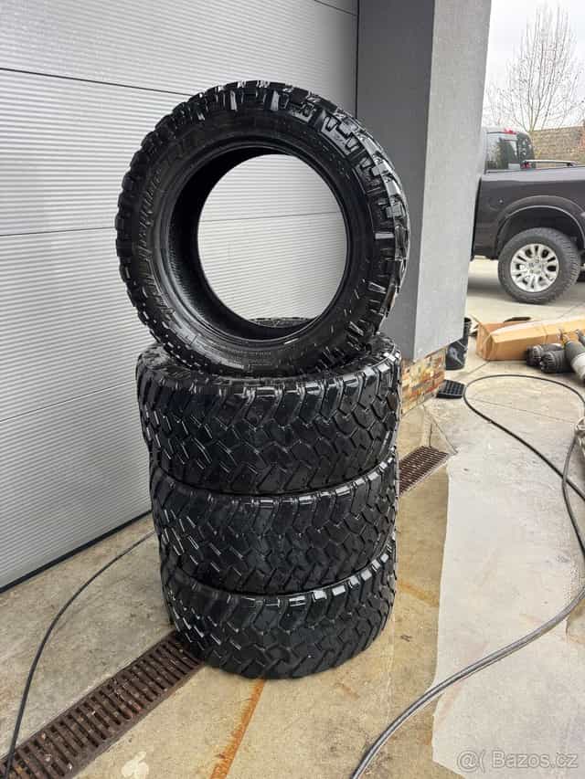 Pneu offroad 33x12.50r20