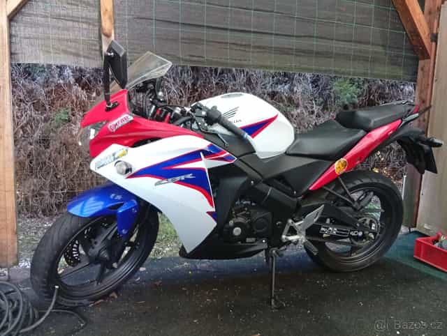 Honda CBR 125R r.v. 2016