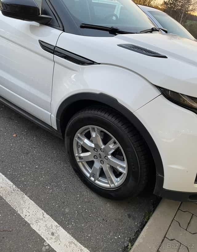 Land Rover / Range Rover/Disky R18/235/60 zimní