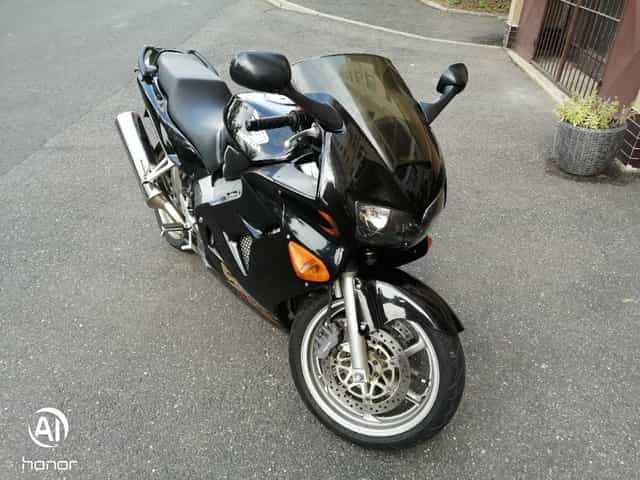 Honda VFR 800  FI 72Kw r.v.2000