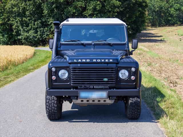 Land Rover Defender 2,2 TD Crew Cab Nový motor (2013)