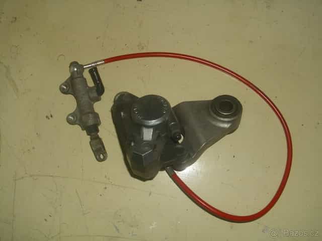 Kawasaki zxr 400 zadní brzda kompletní