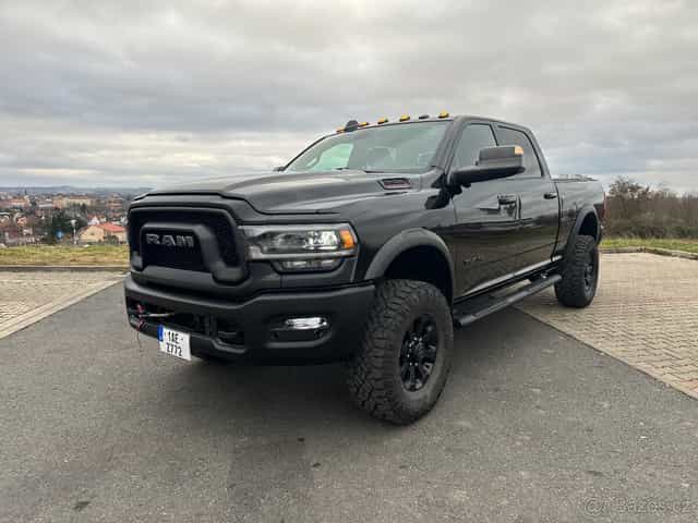 2019 RAM 2500 Powerwagon 6.4 V8 HEMI