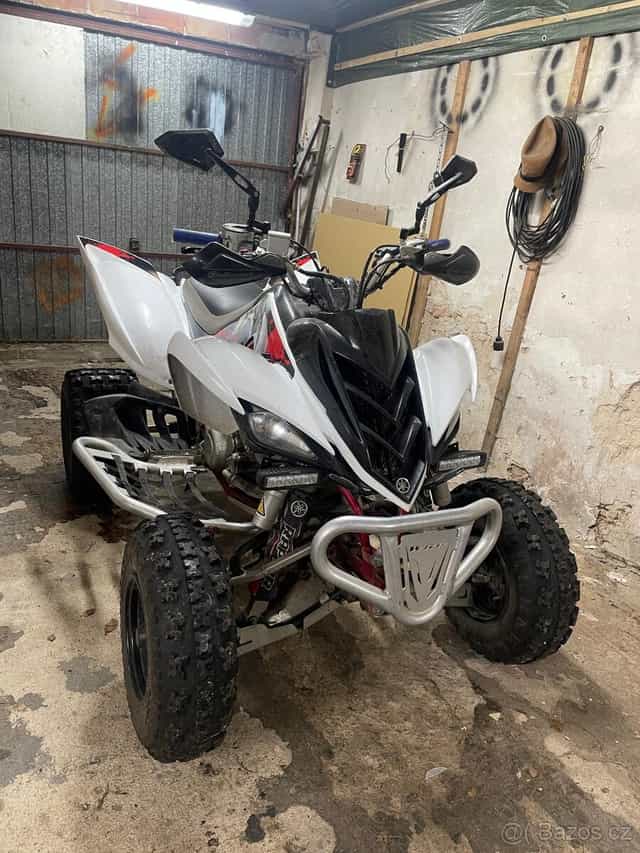 Čtyřkolka Yamaha raptor 700r