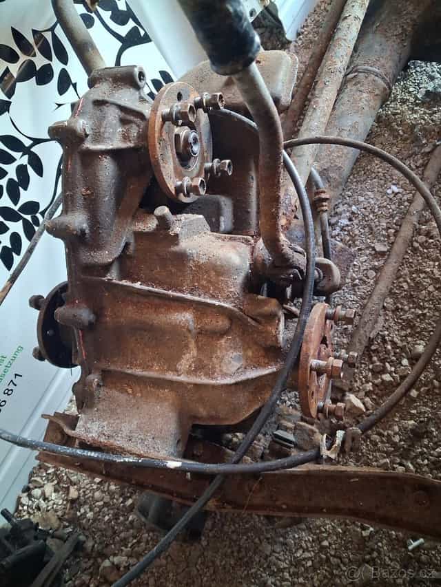 Prídavna prevodovka Suzuki Samurai medzi model na vynútych p