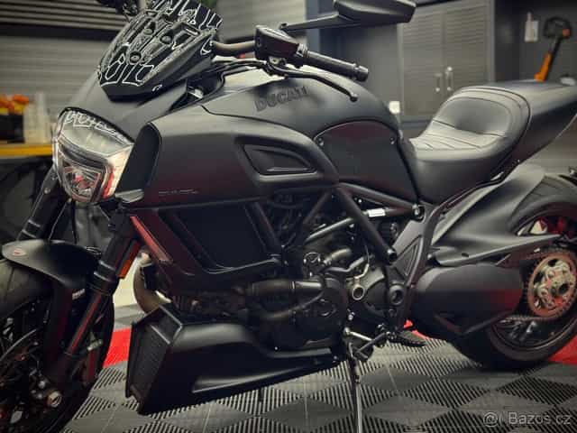 Ducati Diavel Carbon 2017