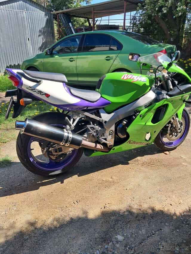 Kawasaki ZX7R ninja