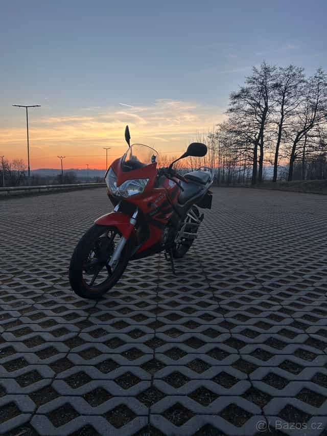 Honda CBR125R