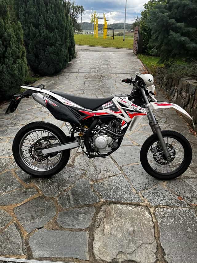 Beta 125 RE - dvě sady kol