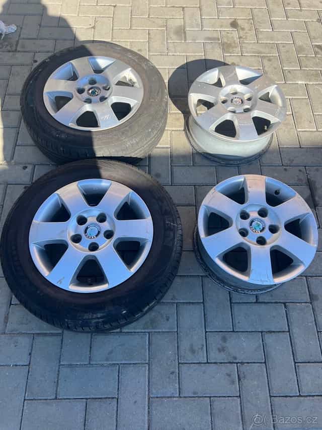 Alu kola 5x112 / R15 (letní pneu )